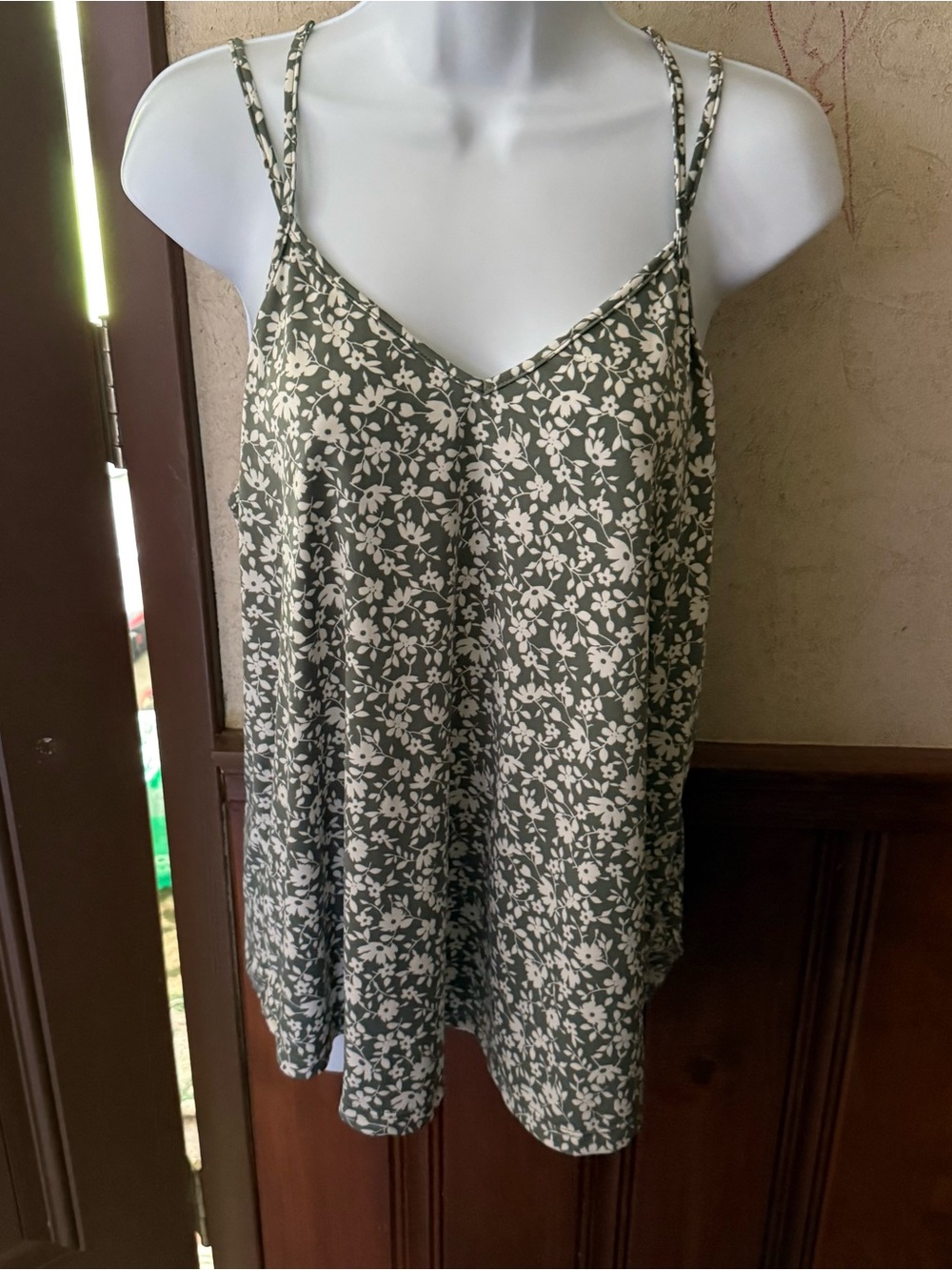 Papermoon Olive Floral Strappy Basima Back Camisole Top L